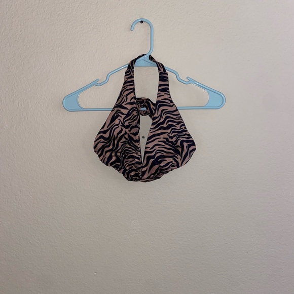 Princess Polly halter crop top black zebra cheetah print y2k vintage girly shirt - Picture 4 of 12